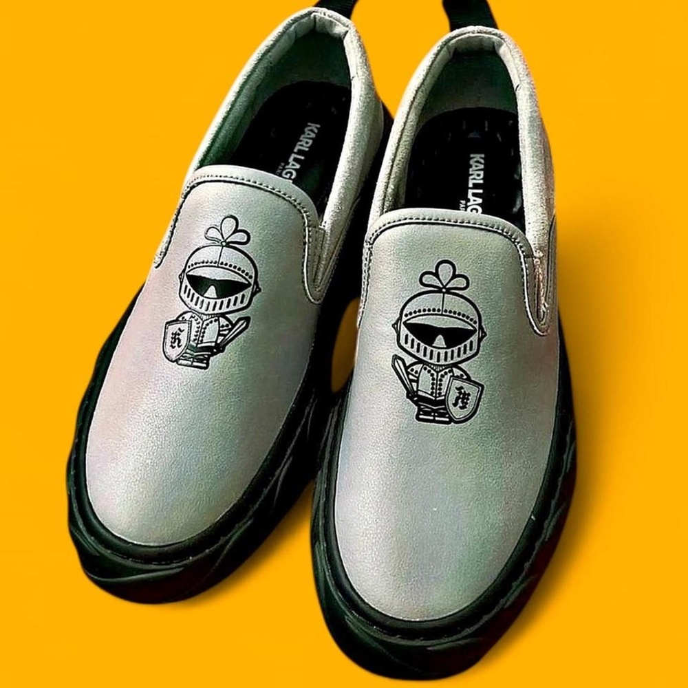 Brand NEW - Karl Lagerfeld Men Leather/Suede Front Logo Slip On shoes